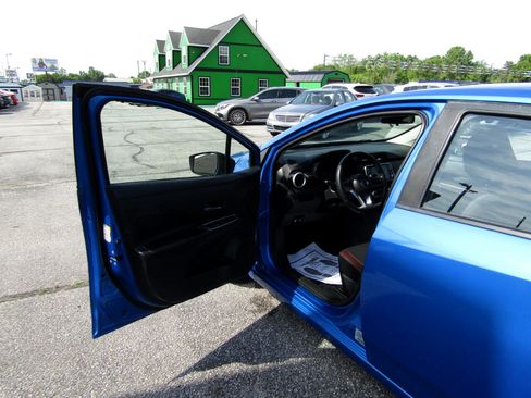 Used 2020 Nissan Versa SR w/ Convenience Package image 13