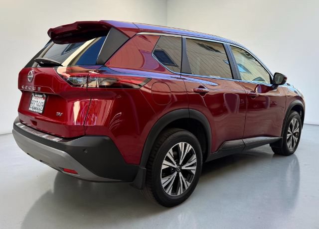 Used 2023 Nissan Rogue SV FWD image 7