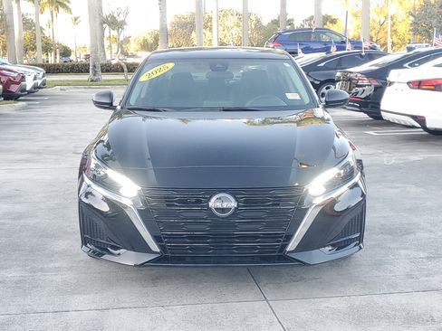 Used 2025 Nissan Altima 2.5 S FWD image 8