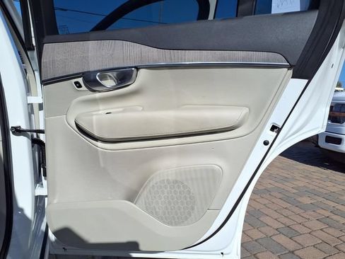 Used 2023 Volvo XC90 B6 Plus AWD/4WD image 23