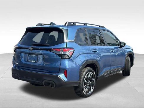 Used 2025 Subaru Forester Limited AWD/4WD image 7