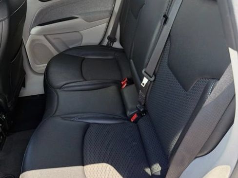 Used 2024 Jeep Compass Latitude AWD/4WD image 25