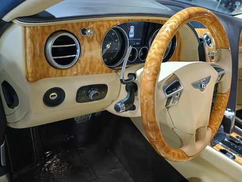 Used 2016 Bentley Flying Spur V8 AWD/4WD image 19