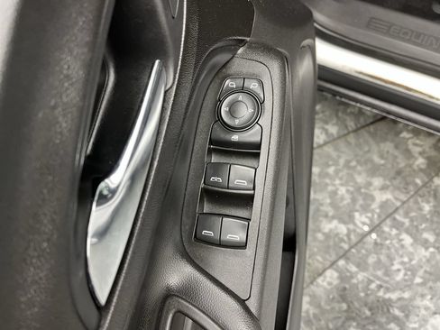 Used 2020 Chevrolet Equinox LT FWD image 8