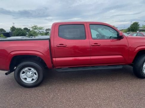 Certified 2023 Toyota Tacoma SR AWD/4WD image 9
