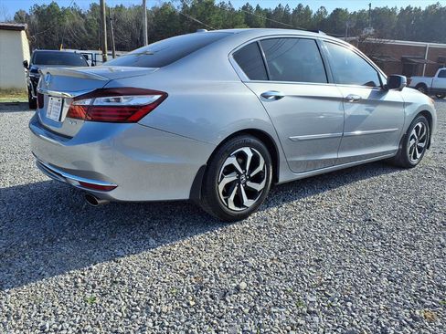 Used 2016 Honda Accord EX-L image 5