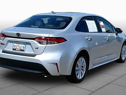 Used 2025 Toyota Corolla LE w/ LE Premium Package FWD image 12
