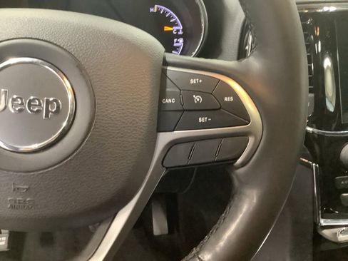 Certified 2020 Jeep Grand Cherokee Limited w/ Luxury Group II image 20