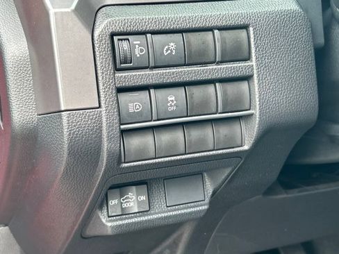 Used 2025 Toyota Tacoma SR5 AWD/4WD image 22