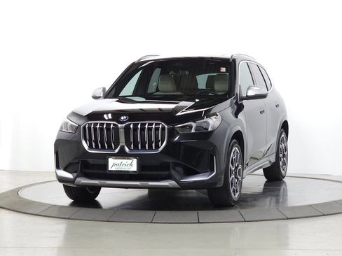 Used 2023 BMW X1 xDrive28i w/ Premium Package AWD/4WD image 4