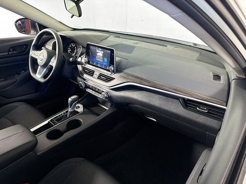 New 2026 Nissan Altima 2.5 SV FWD image 23