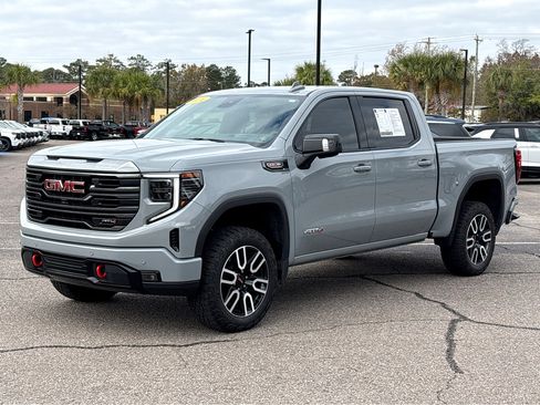 Used 2024 GMC Sierra 1500 AT4 w/ Technology Package image 3