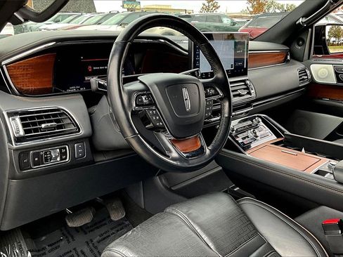 Used 2023 Lincoln Navigator Black Label image 16
