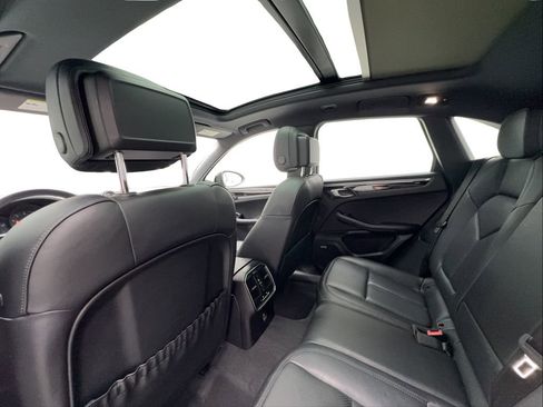 Used 2024 Porsche Macan Turbo AWD/4WD image 24