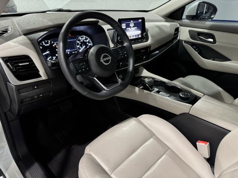 Used 2023 Nissan Rogue SL image 28