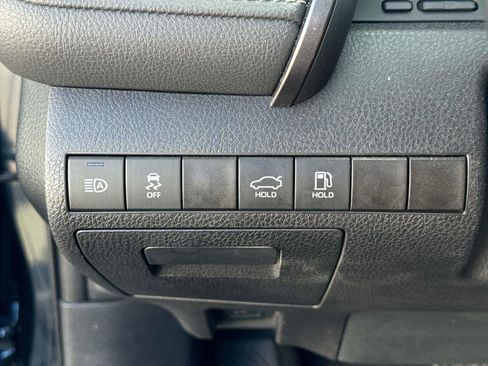 Used 2021 Toyota Camry XSE w/ Navigation Package FWD image 31