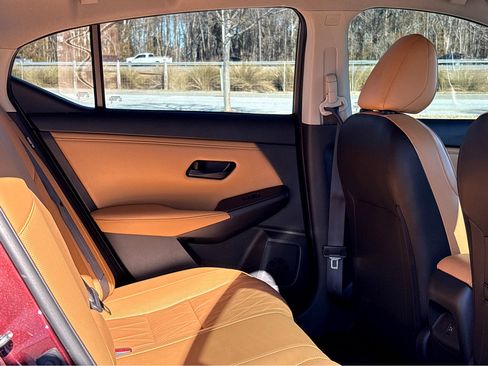 Used 2024 Nissan Sentra SV w/ SV Premium Package image 14