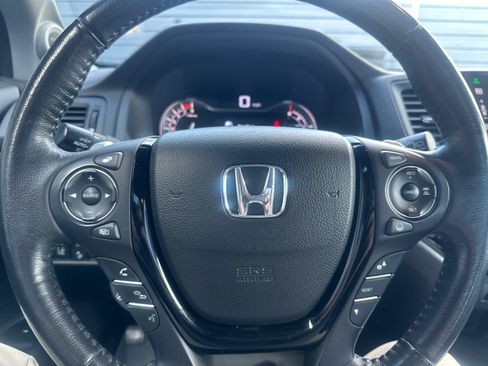 Used 2016 Honda Pilot Elite image 18