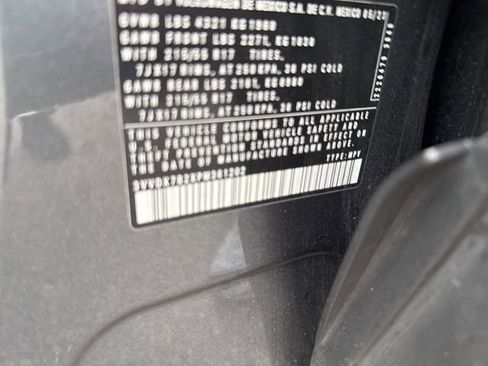 Used 2023 Volkswagen Taos S image 1