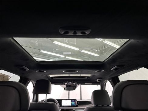 Used 2025 Hyundai Palisade Calligraphy image 23