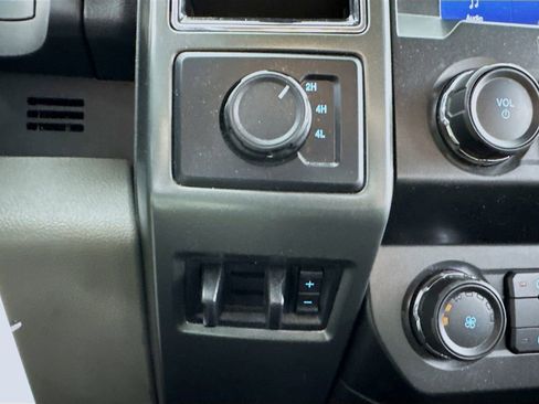 Used 2022 Ford F250 XLT AWD/4WD image 23