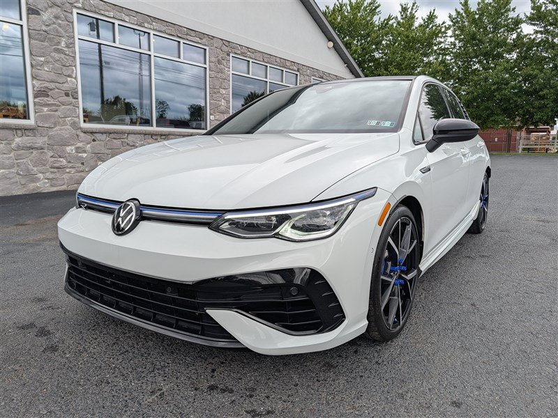 Used 2022 Volkswagen Golf R AWD/4WD image 2