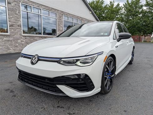 Used 2022 Volkswagen Golf R AWD/4WD image 2