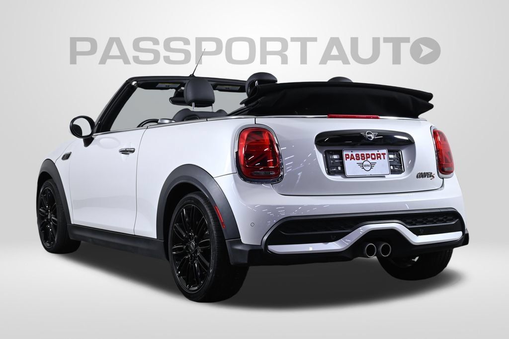 Used 2024 MINI Cooper S FWD image 5