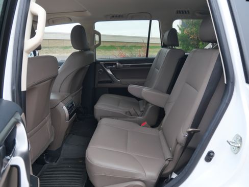 Used 2022 Lexus GX 460 Premium image 10