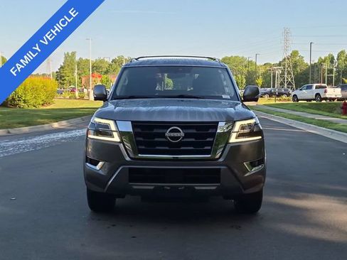 Used 2022 Nissan Armada SL w/ Captain's Chairs Package AWD/4WD image 16