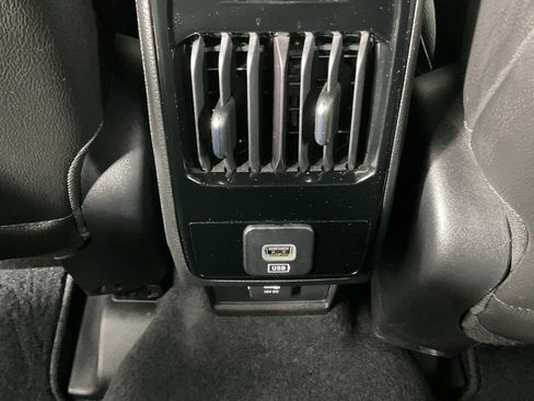 Certified 2024 Jeep Compass Limited image 28