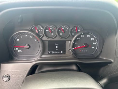 Used 2024 Chevrolet Silverado 2500 Custom w/ Custom Convenience Package AWD/4WD image 18