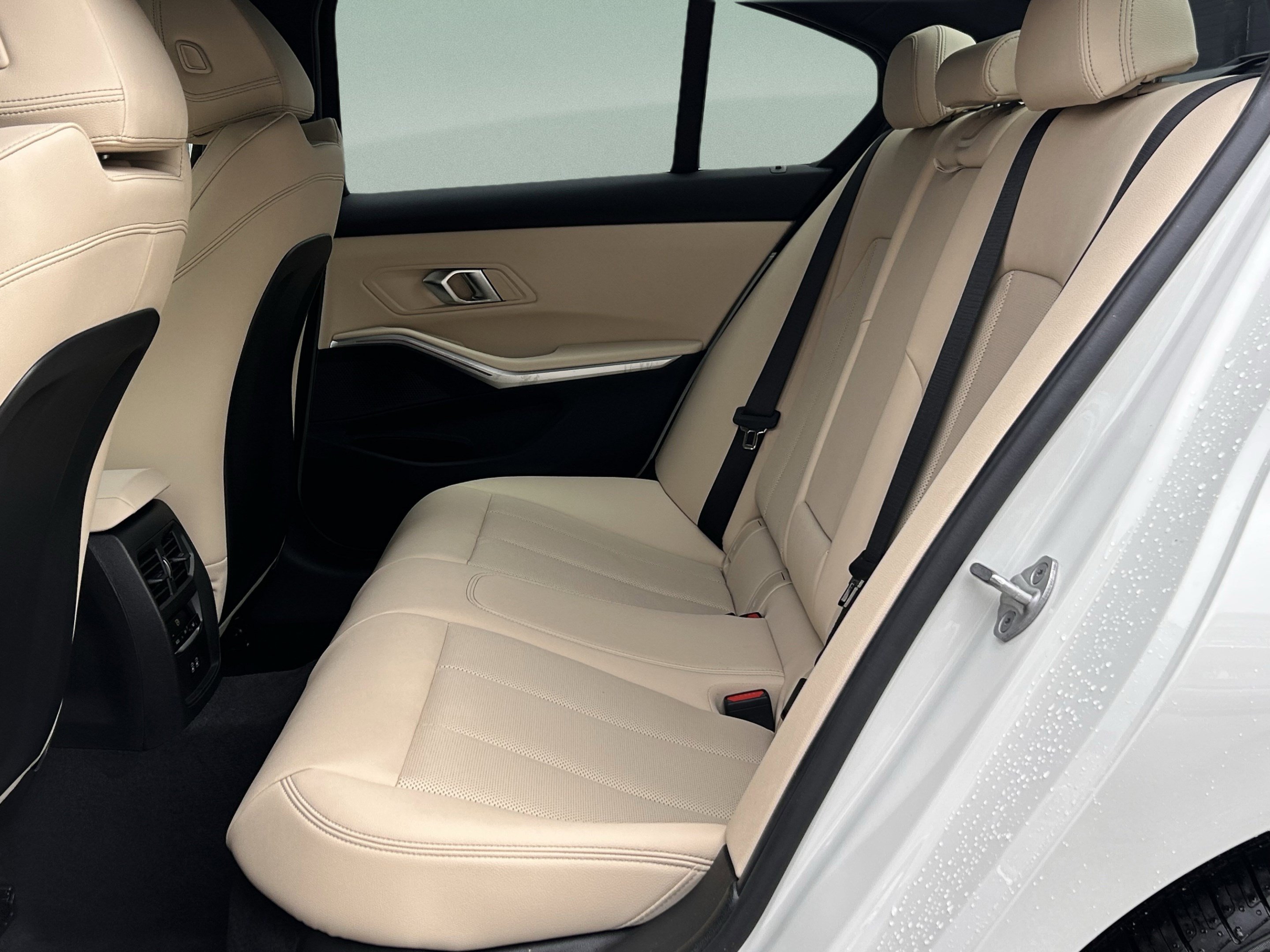 Used 2026 BMW 330i Sedan w/ Premium Package RWD image 23