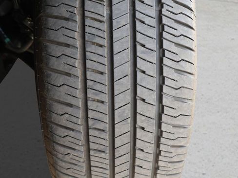 Certified 2025 Toyota RAV4 XLE w/ Convenience Package image 29