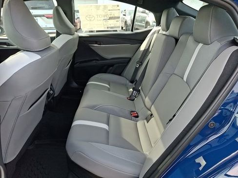 Used 2026 Toyota Camry SE AWD/4WD image 5