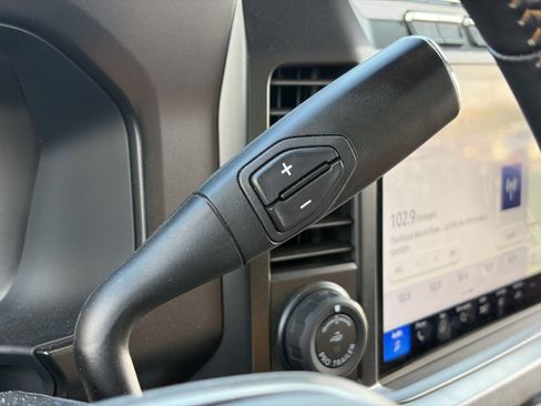 Used 2024 Ford F250 Platinum AWD/4WD image 32