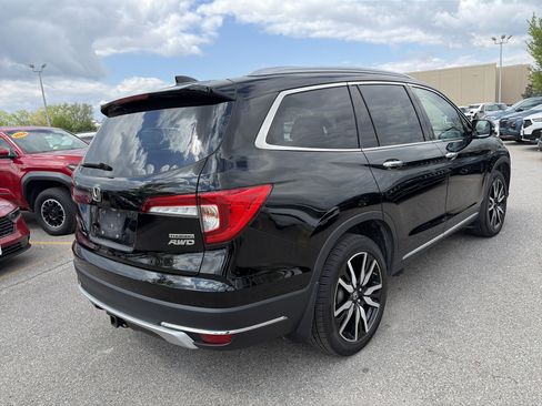 Used 2022 Honda Pilot Touring image 6