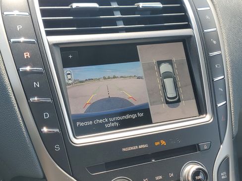 Used 2019 Lincoln Nautilus Reserve AWD/4WD image 17