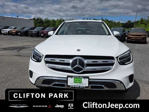 Used 2022 Mercedes-Benz GLC 300 4MATIC image 2