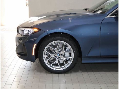 Used 2026 BMW 330i Sedan w/ Convenience Package RWD image 4