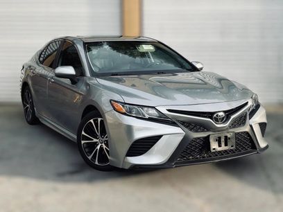 Used 2019 Toyota Camry SE
