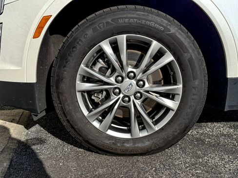 Used 2022 Cadillac XT5 Premium Luxury image 9