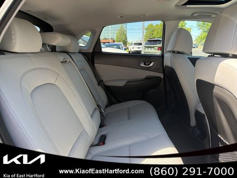Used 2023 Hyundai Kona Limited AWD/4WD image 13