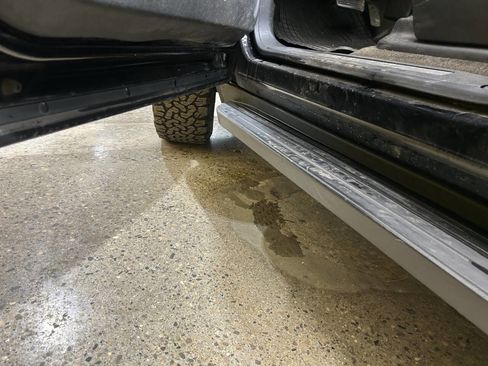 Used 2012 Chevrolet Suburban LTZ image 13