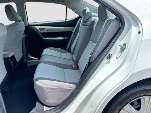 Used 2018 Toyota Corolla LE FWD image 22