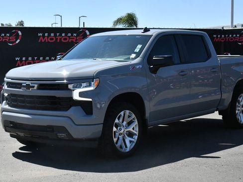 Used 2024 Chevrolet Silverado 1500 RST w/ Convenience Package II image 3