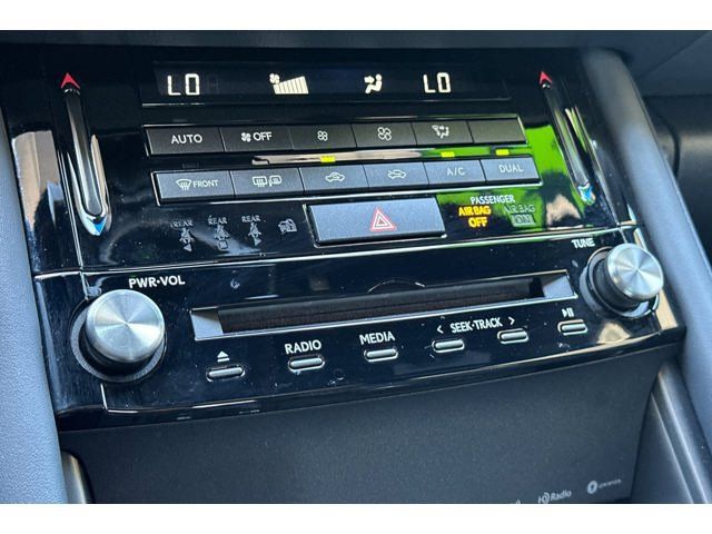 Used 2024 Lexus IS 350 F Sport RWD image 19