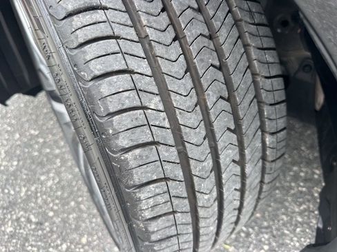 Used 2024 Honda Civic Touring image 32