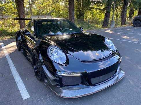 Used 2015 Porsche 911 GT3 RWD image 4