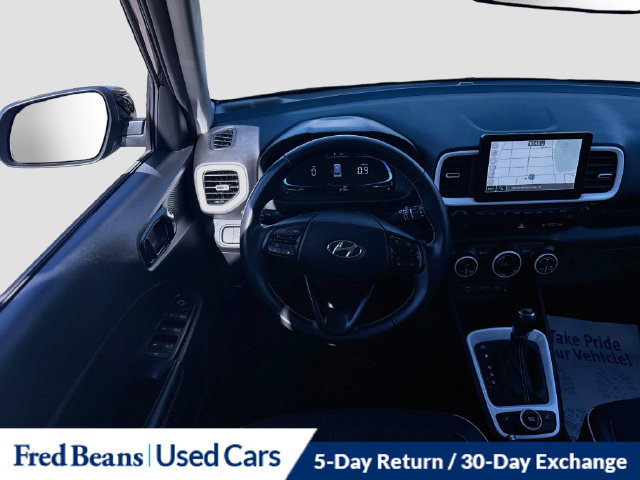 Certified 2023 Hyundai Venue Limited FWD image 29
